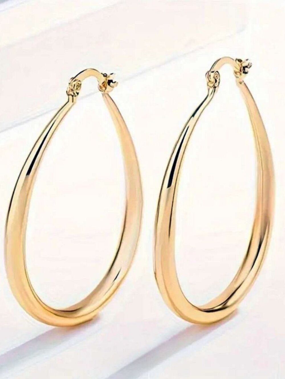 New Elegant Large Teardrop Gold Hoop Earrings Modern Daily Wear Ear Hoops - Picture 2 of 2